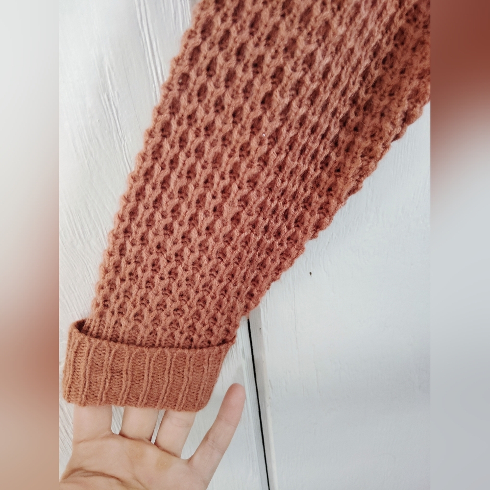 EUC!! Moon & Madison, Warm Rust  Knit Sweater. Size S - Picture 6 of 6